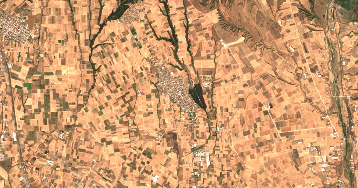 Hartă satelitară: Néa Mesimvría