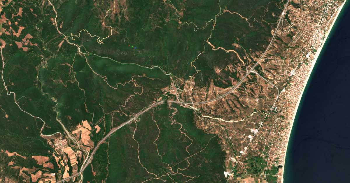 Hartă satelitară: Vrasná