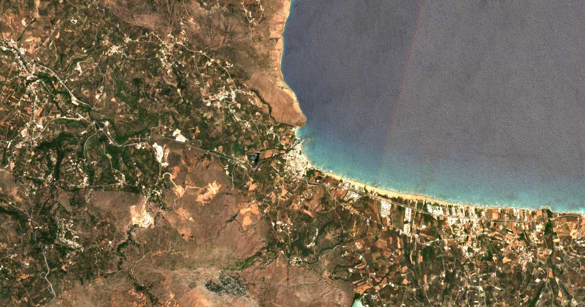Hartă satelitară: Georgioúpolis