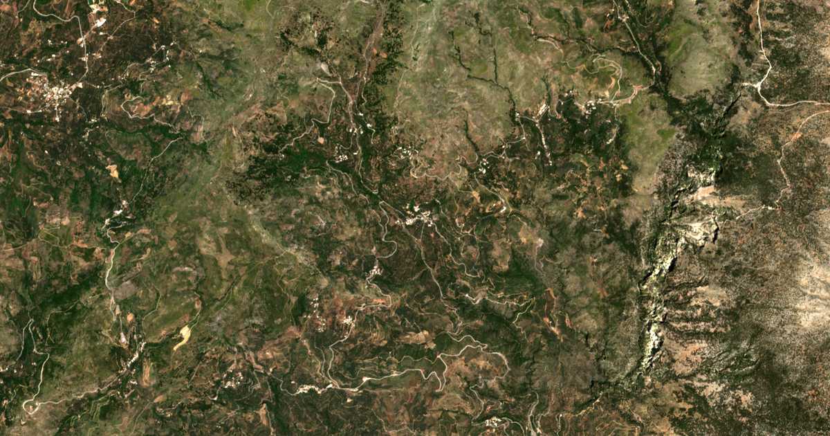 Hartă satelitară: Kampanós