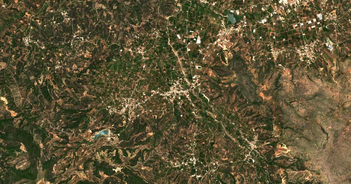 Hartă satelitară: Alikianós