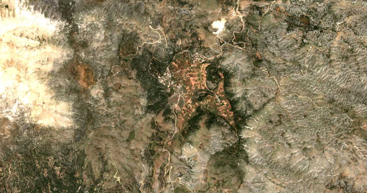 Hartă satelitară: Petrés