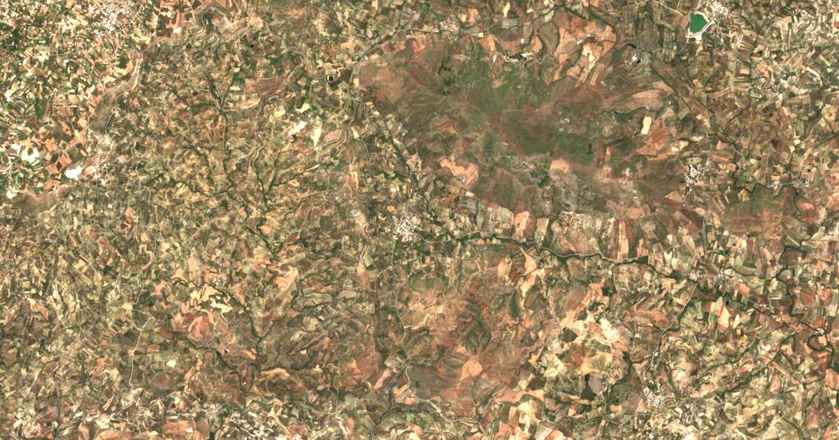 Hartă satelitară: Laránion