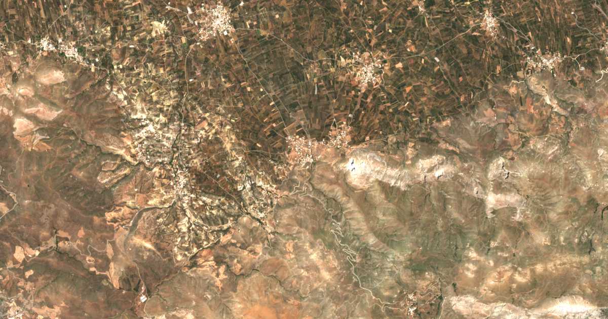 Hartă satelitară: Loúkia