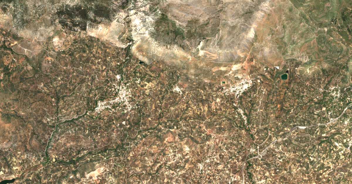 Hartă satelitară: Nývritos
