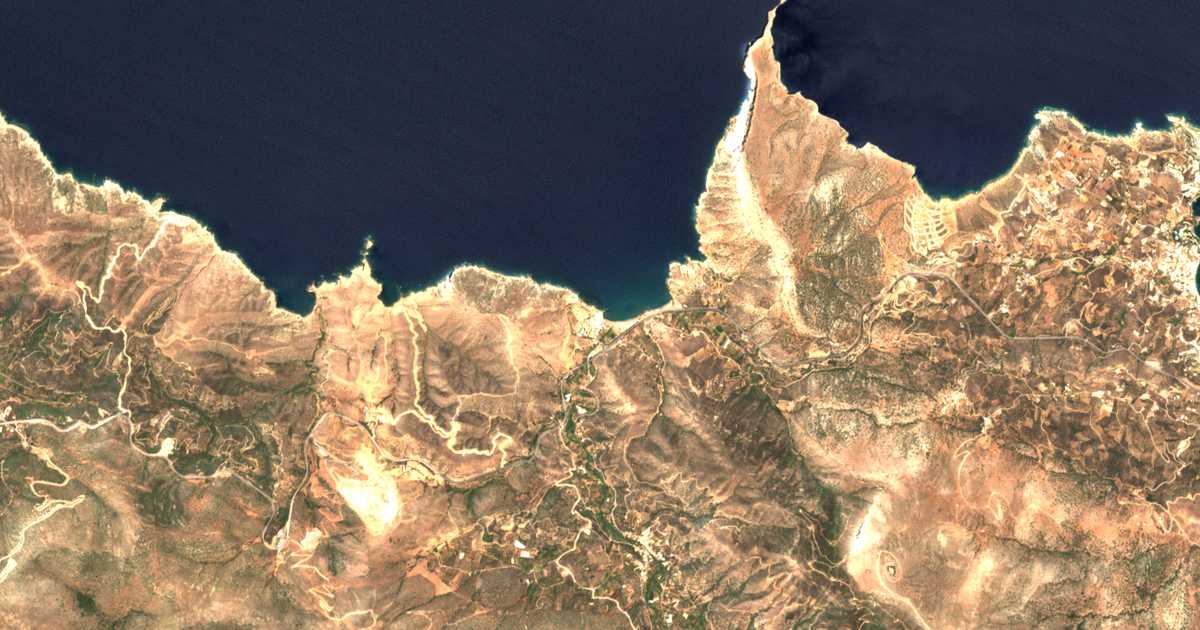 Hartă satelitară: Paralía Fódele