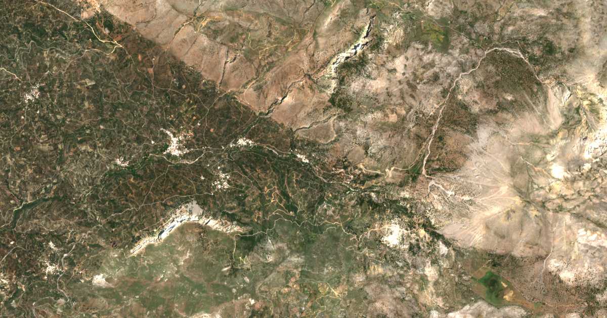 Hartă satelitară: Katofýgion