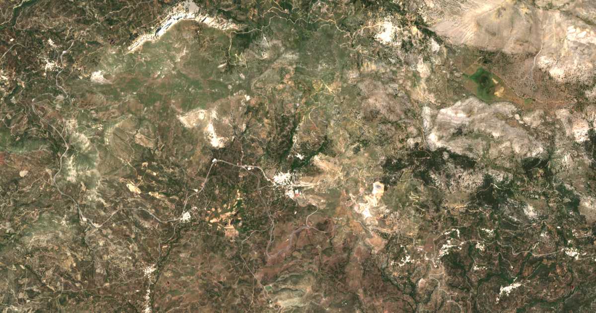 Hartă satelitară: Loutrákion