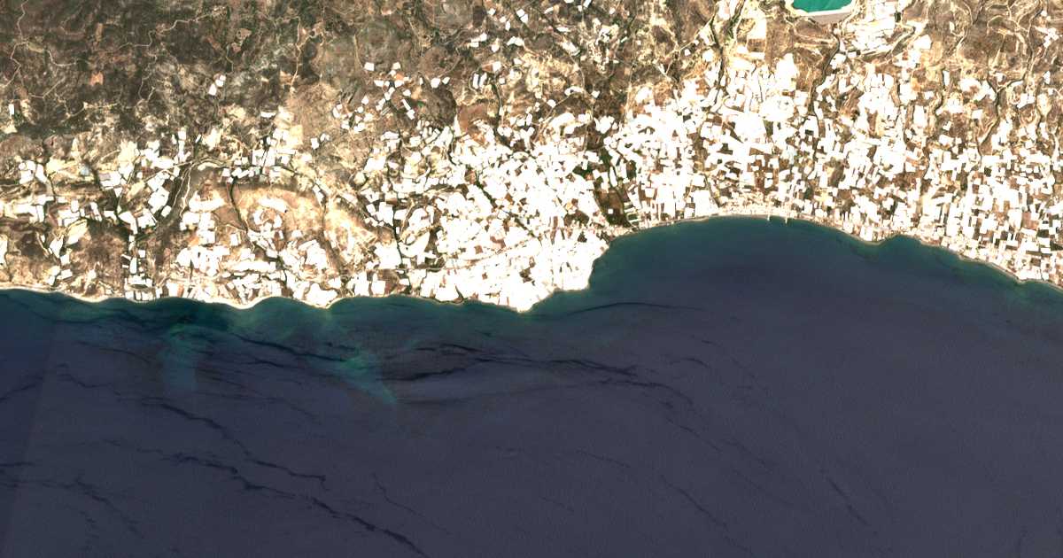 Hartă satelitară: Néa Anatolí