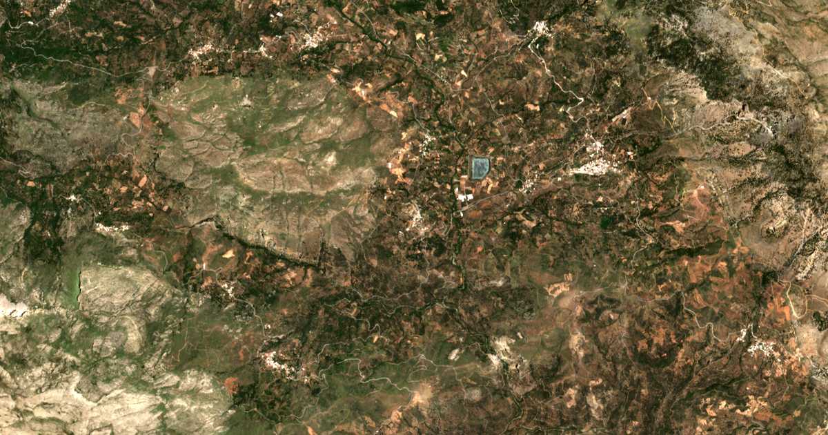 Hartă satelitară: Petrochórion