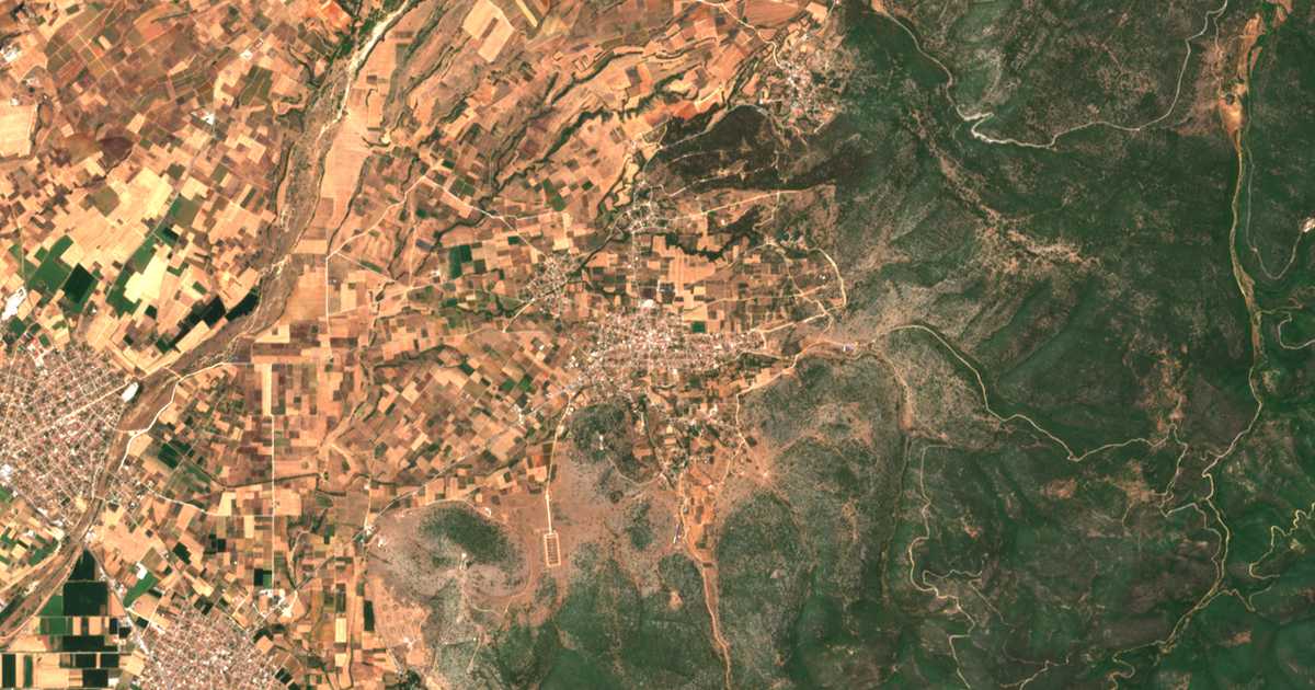 Hartă satelitară: Kýria