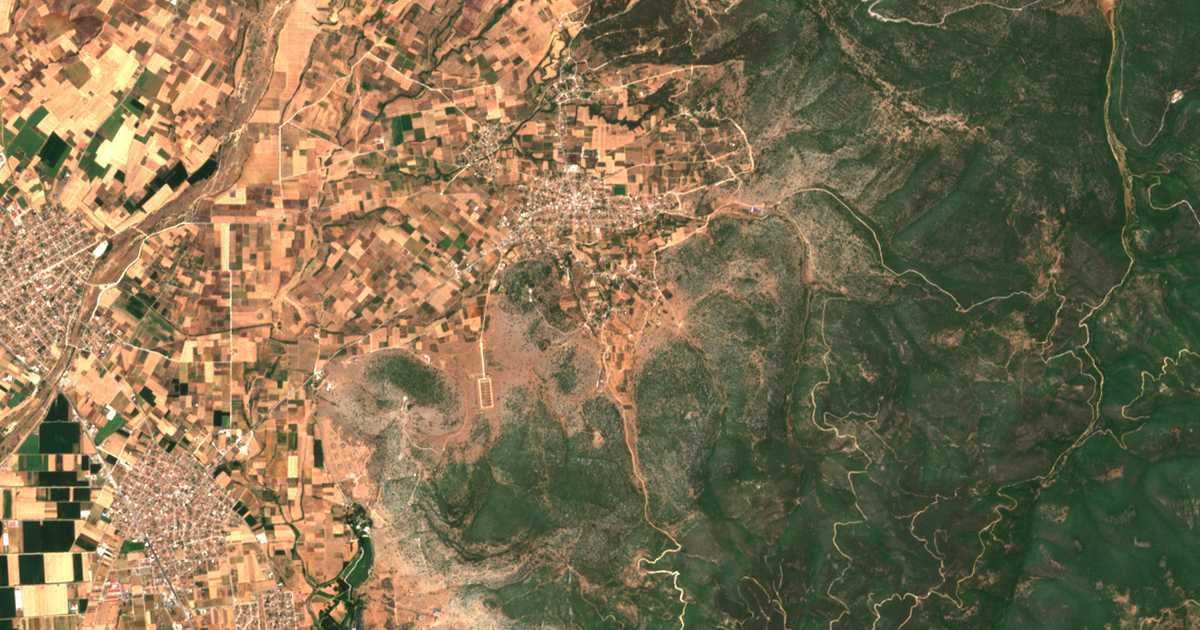 Hartă satelitară: Vathýspilon