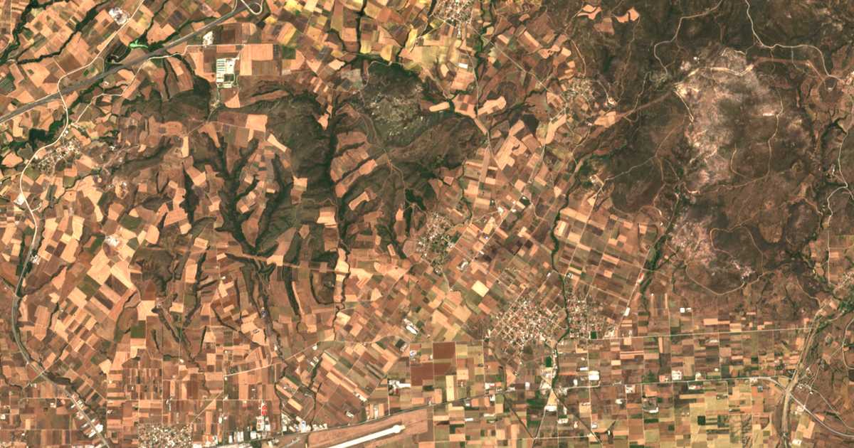Hartă satelitară: Agnántia