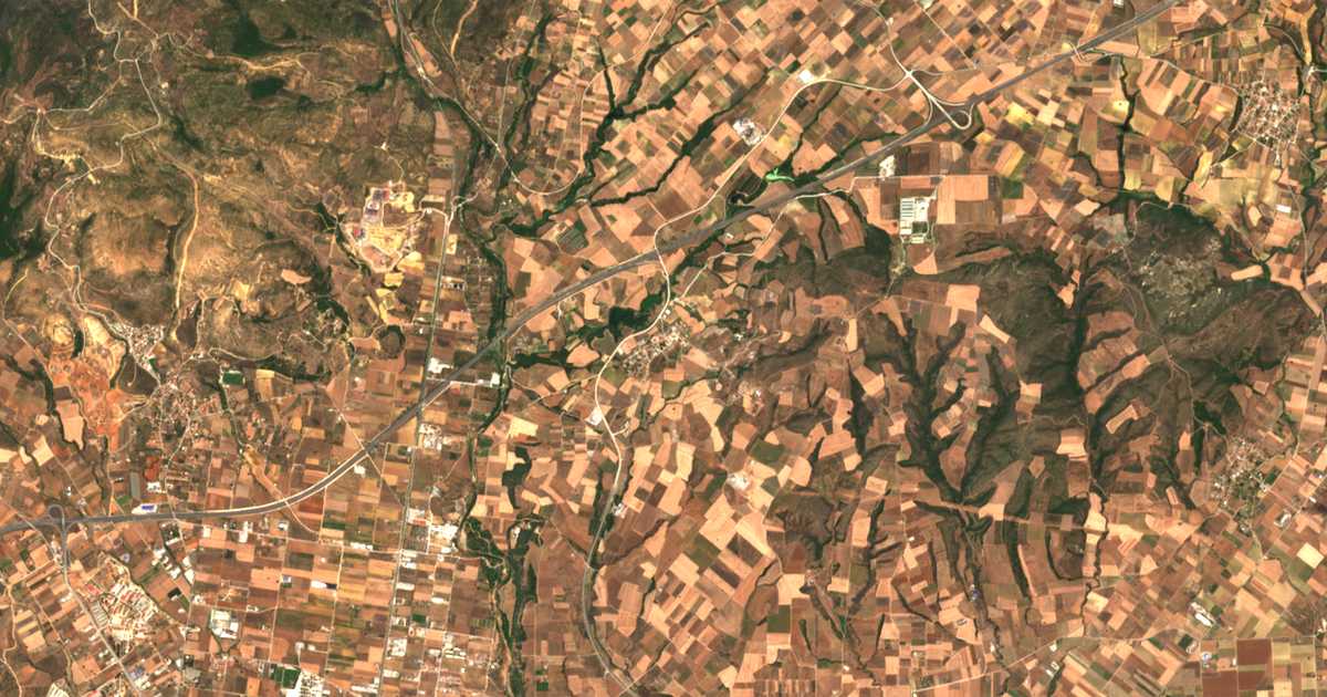 Hartă satelitară: Amfitríti