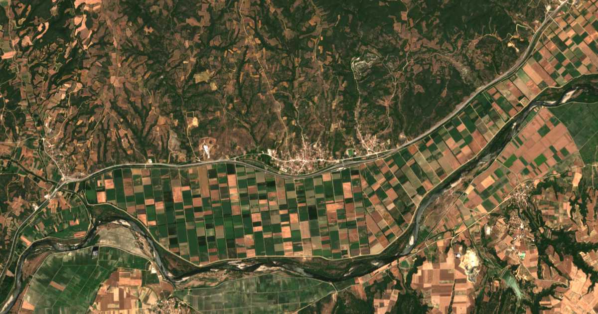 Hartă satelitară: Lavara