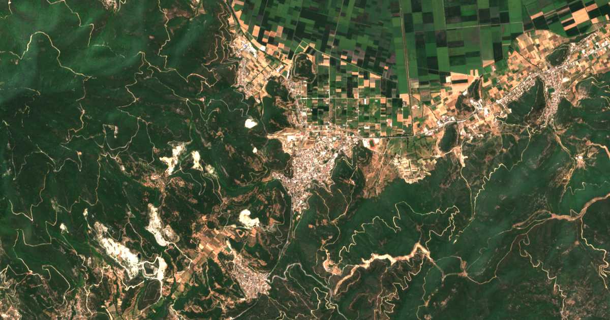 Hartă satelitară: Eleftheroúpolis