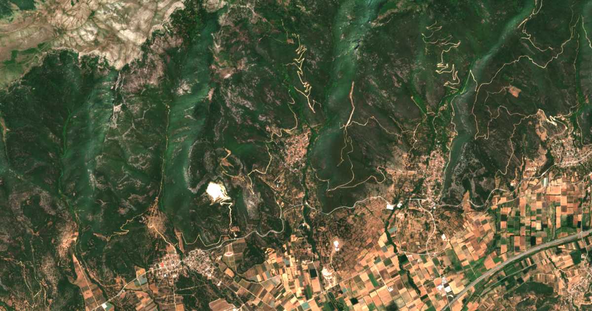 Hartă satelitară: Mesorópi