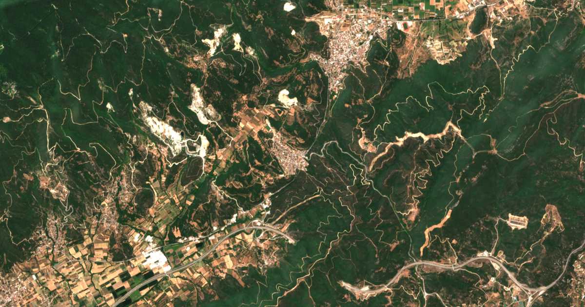 Hartă satelitară: Panagiá