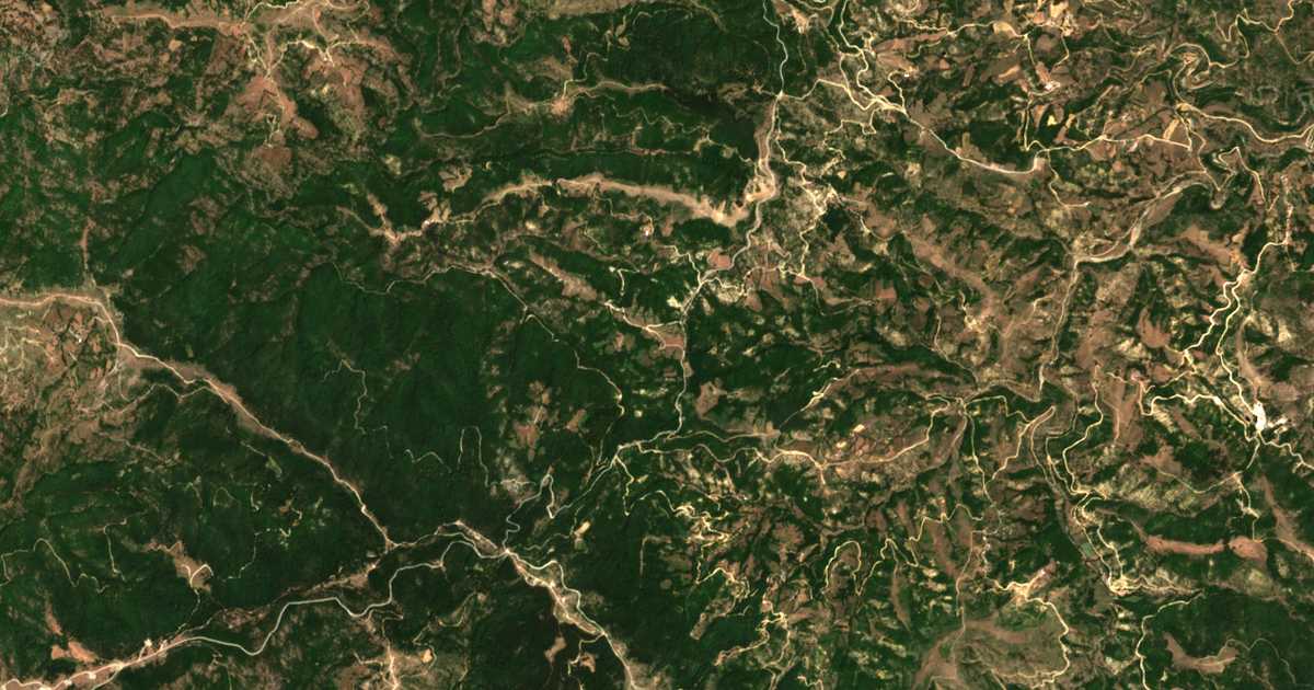 Hartă satelitară: Mikrós Kéchros