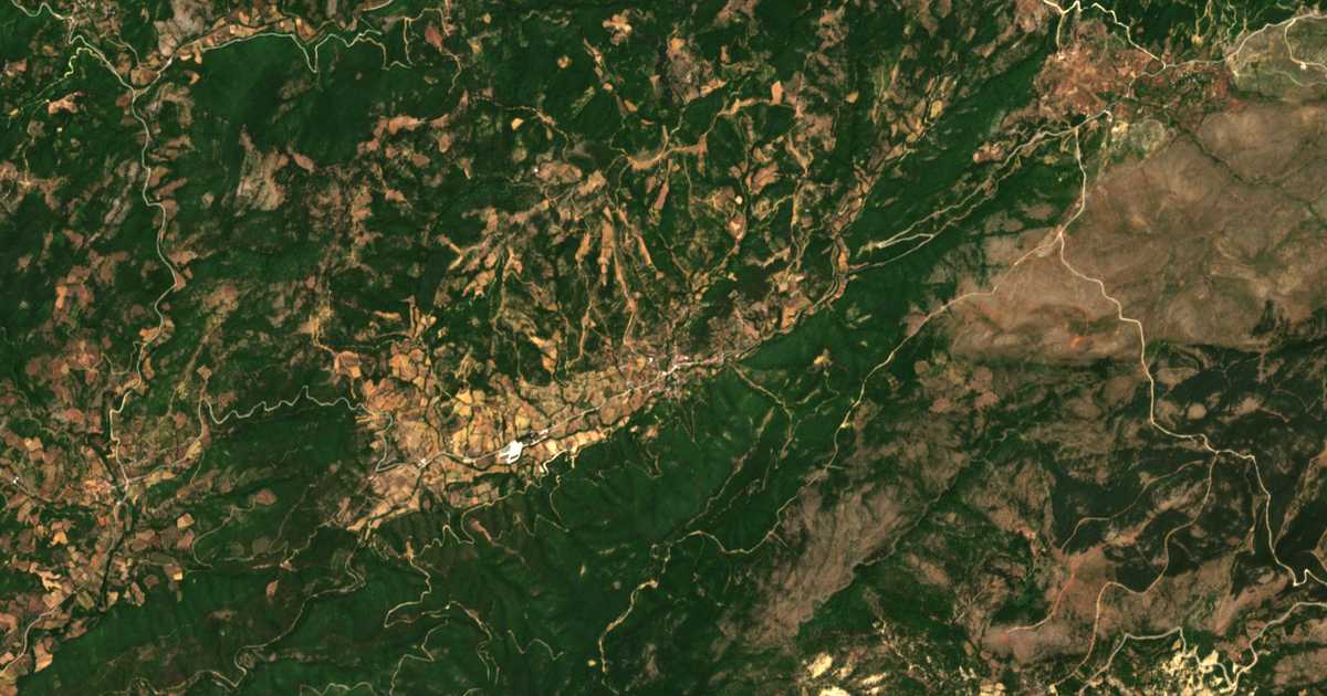 Hartă satelitară: Orgáni