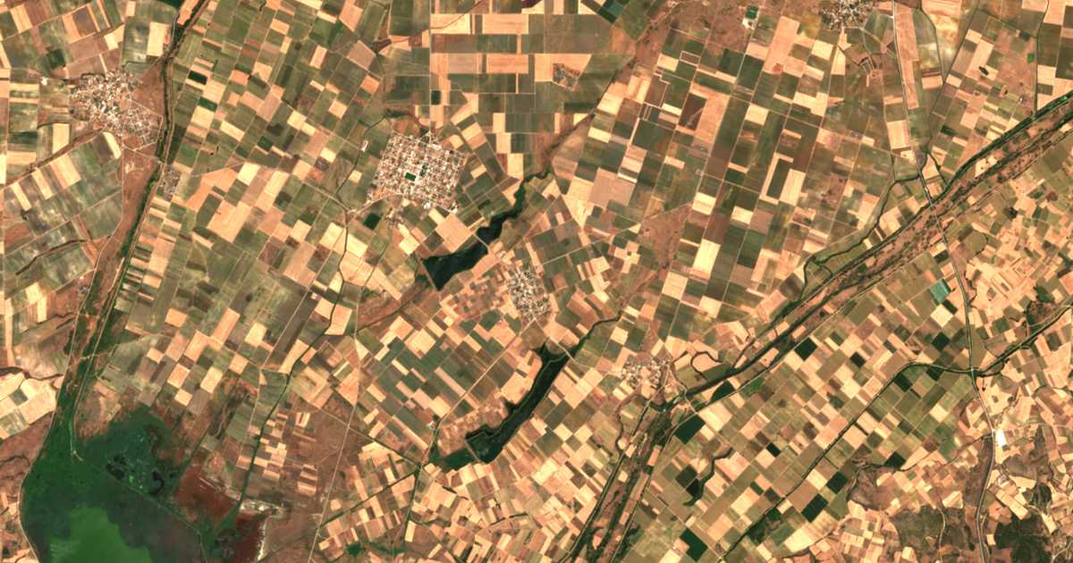 Hartă satelitară: Adrianí