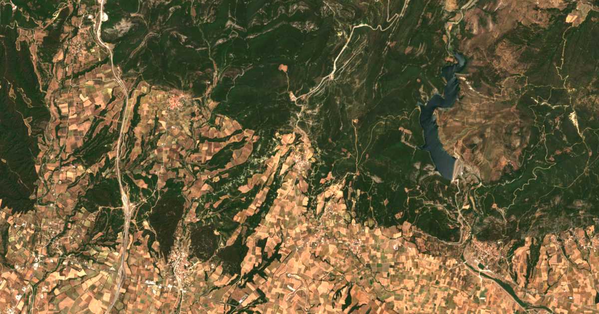 Hartă satelitară: Iámpolis