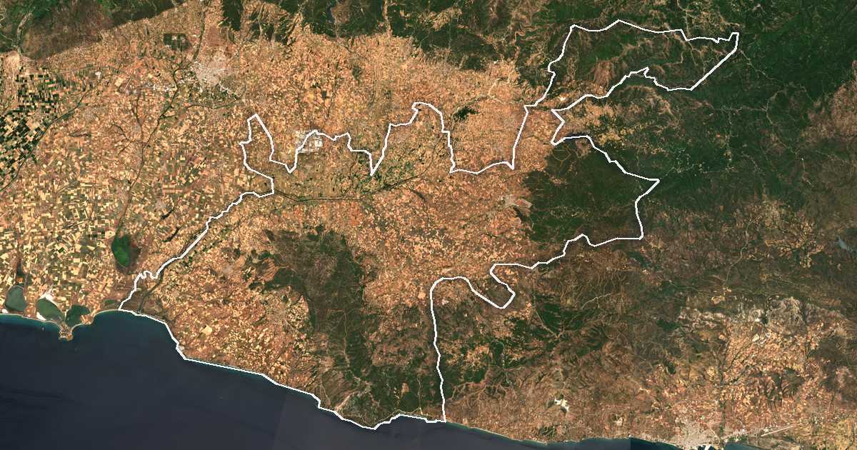 Imagine din satelit cu limita trasată: Municipalitatea Maroneia - Sapes