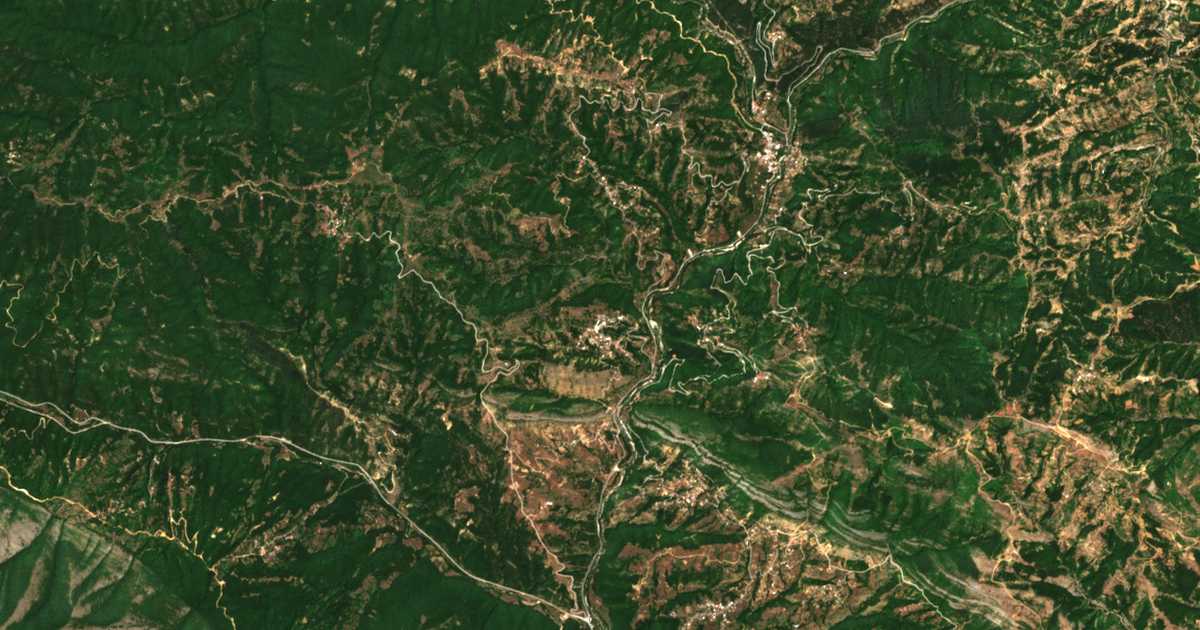 Hartă satelitară: Alma