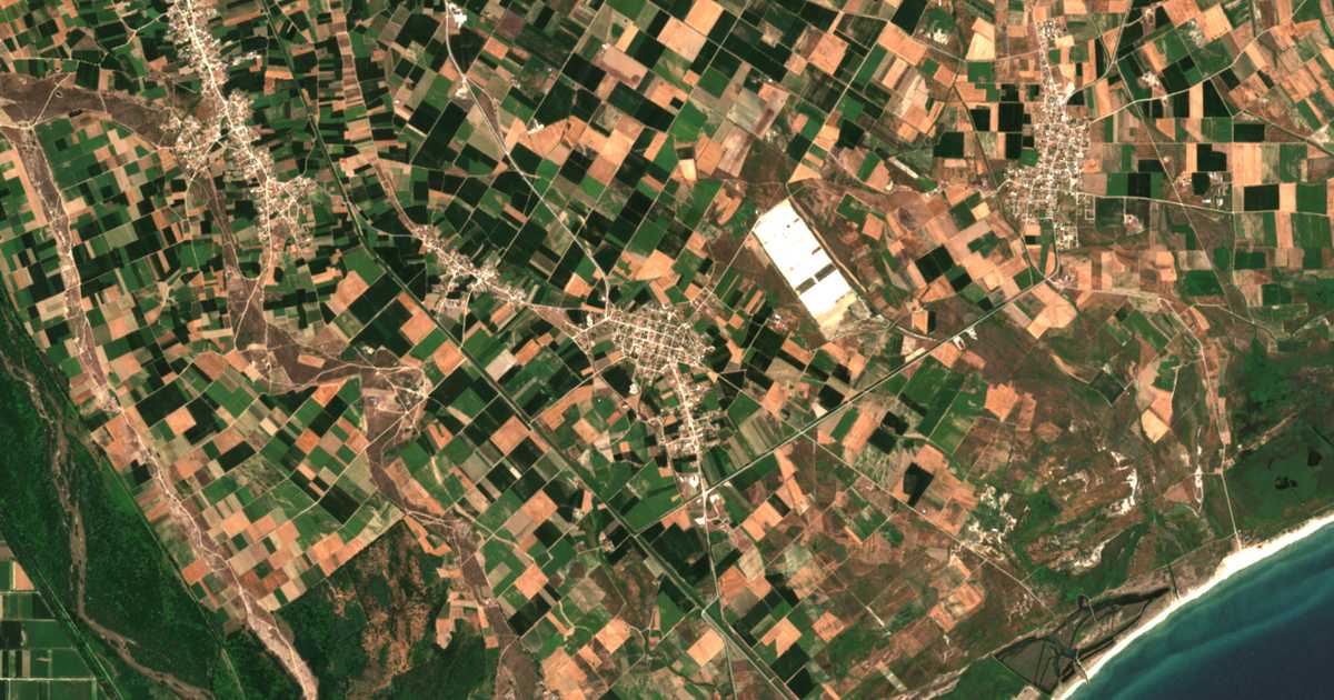 Hartă satelitară: Néon Erásmion