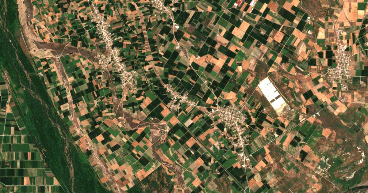 Hartă satelitară: Palaión Erásmion