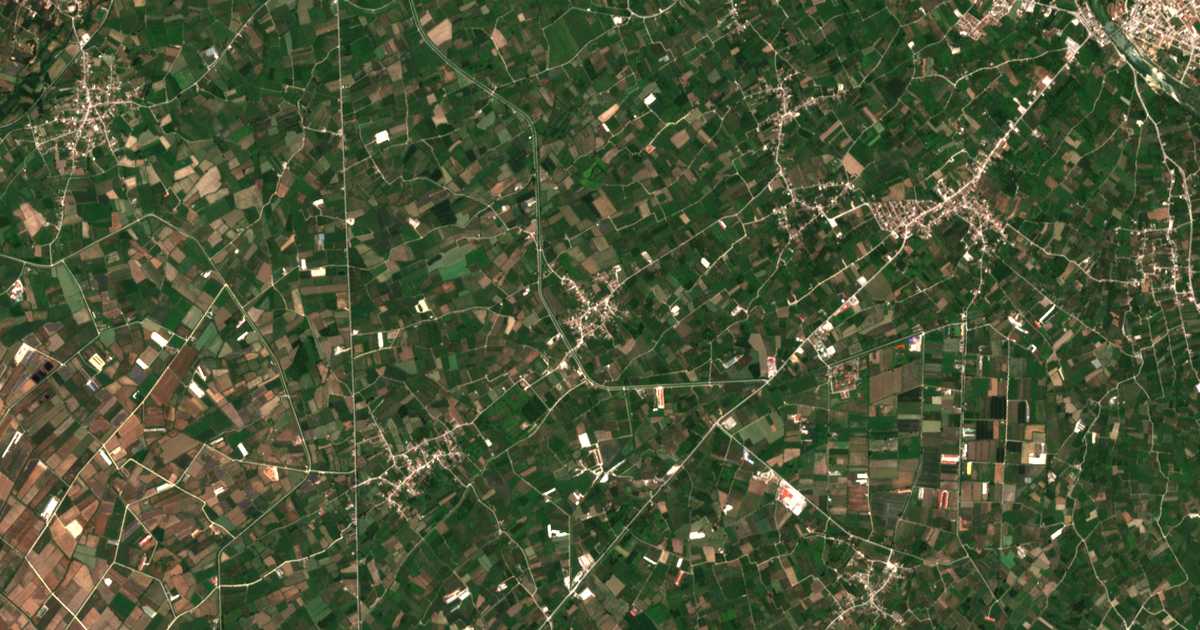 Hartă satelitară: Kalóvatos
