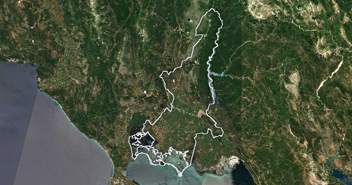 Imagine din satelit cu limita trasată: Dímos Artaíon