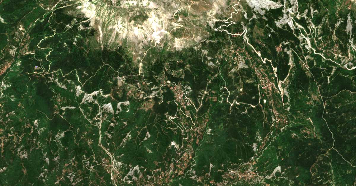 Hartă satelitară: Vourgaréli