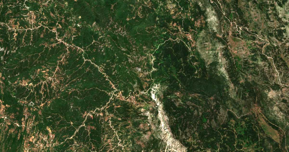 Hartă satelitară: Pétra