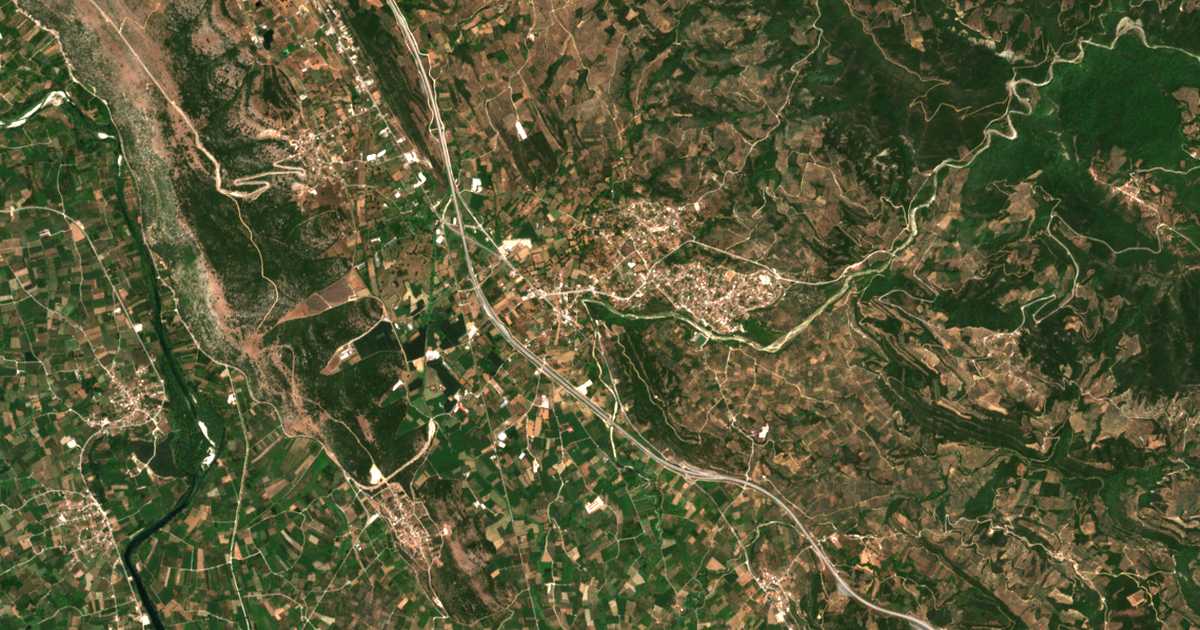 Hartă satelitară: Ágios Nikólaos