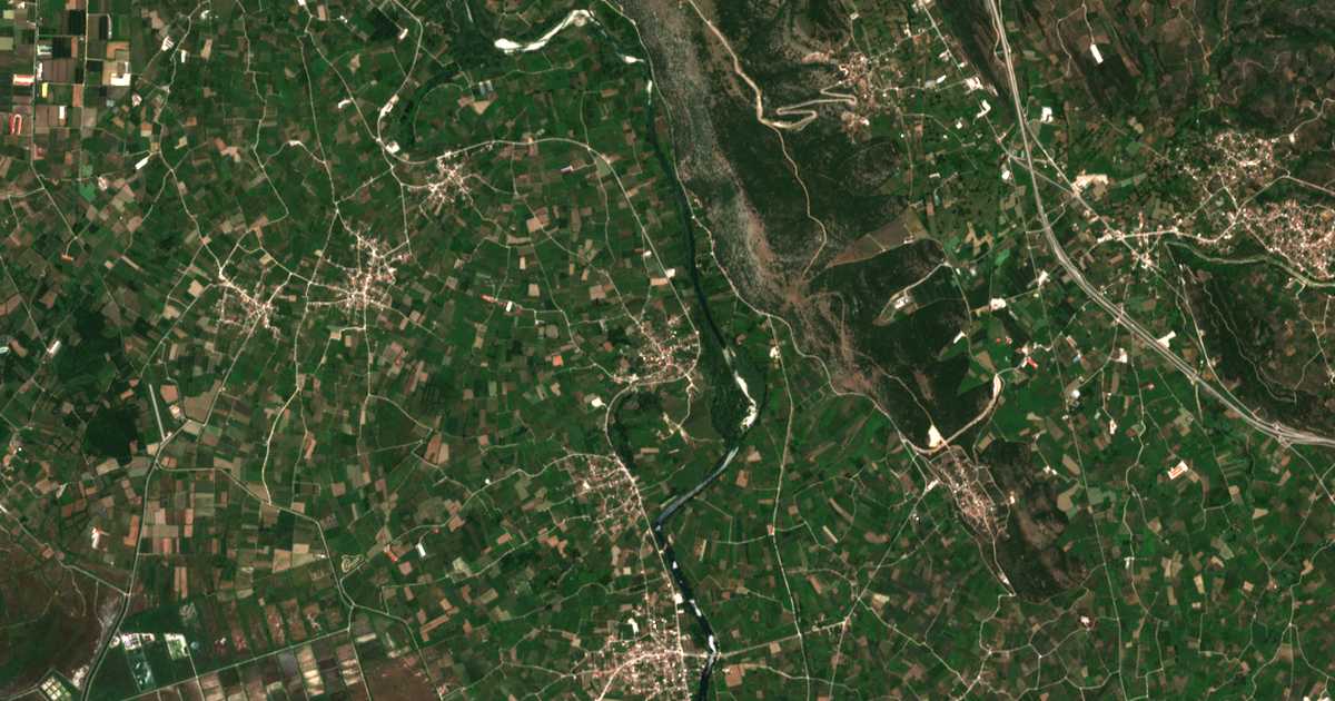 Hartă satelitară: Akropotamiá