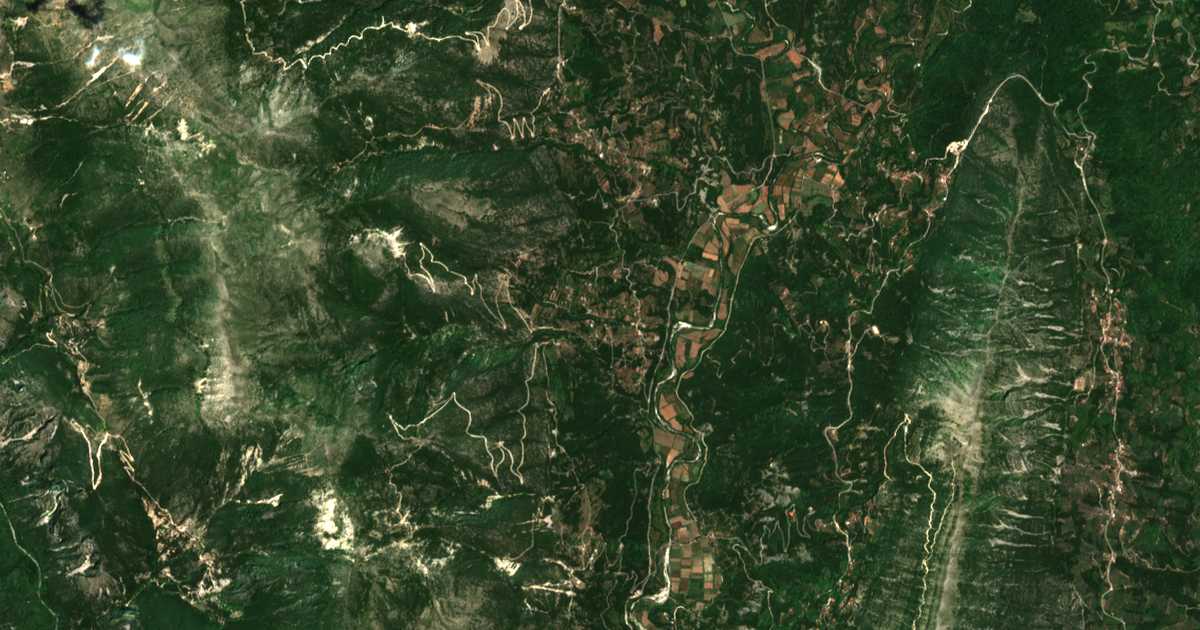 Hartă satelitară: Palaiochórion