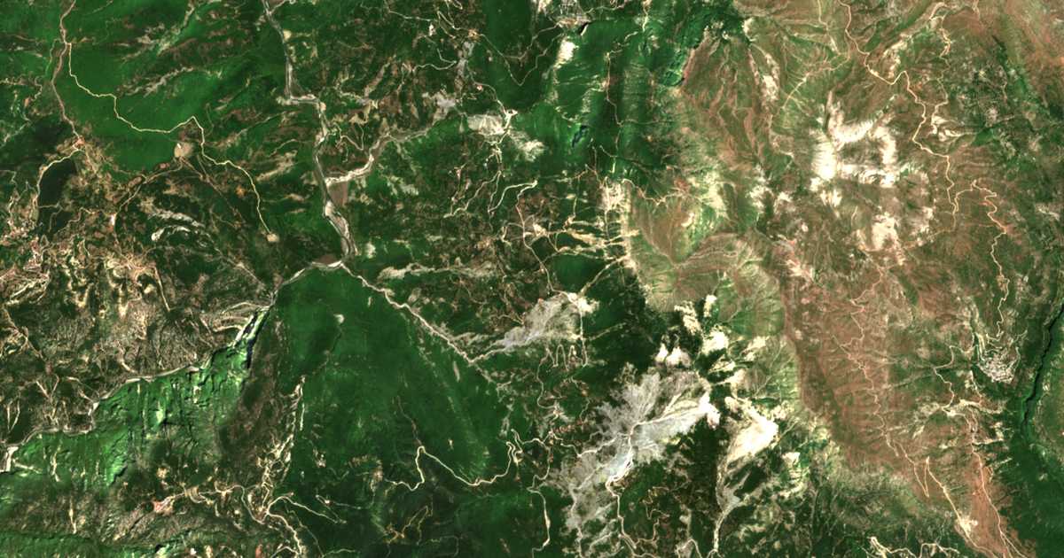 Hartă satelitară: Palaiochórion