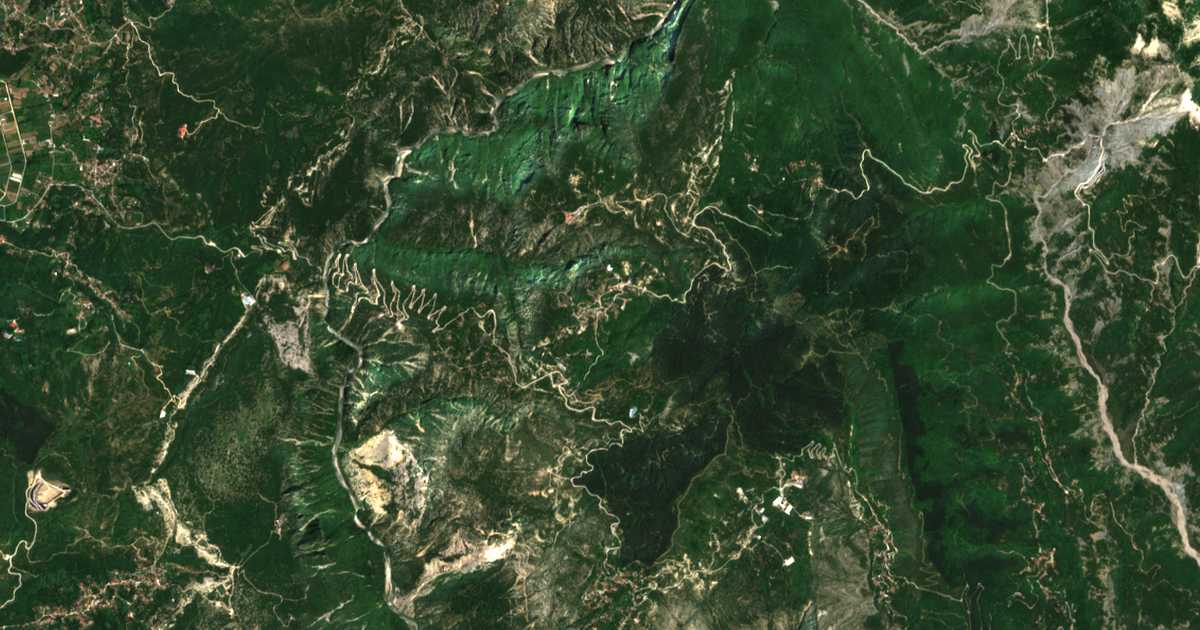 Hartă satelitară: Petrovoúnion