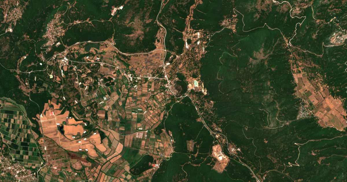 Hartă satelitară: Kalpákion