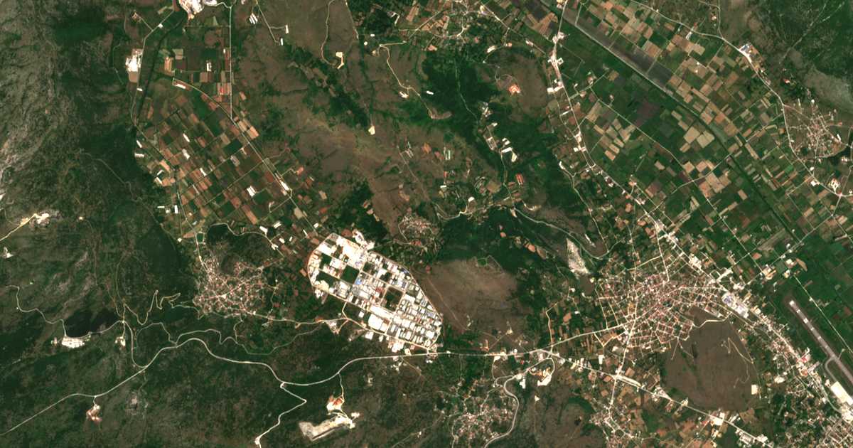 Hartă satelitară: Méga Gardíkion
