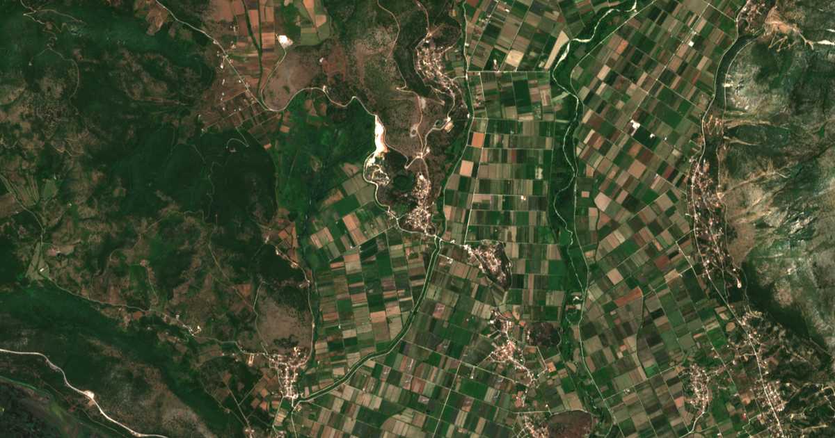 Hartă satelitară: Koróni