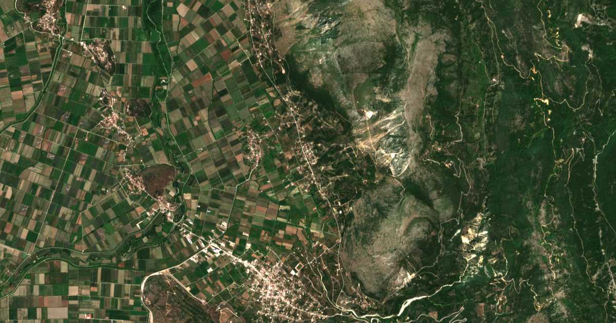 Hartă satelitară: Narkissos