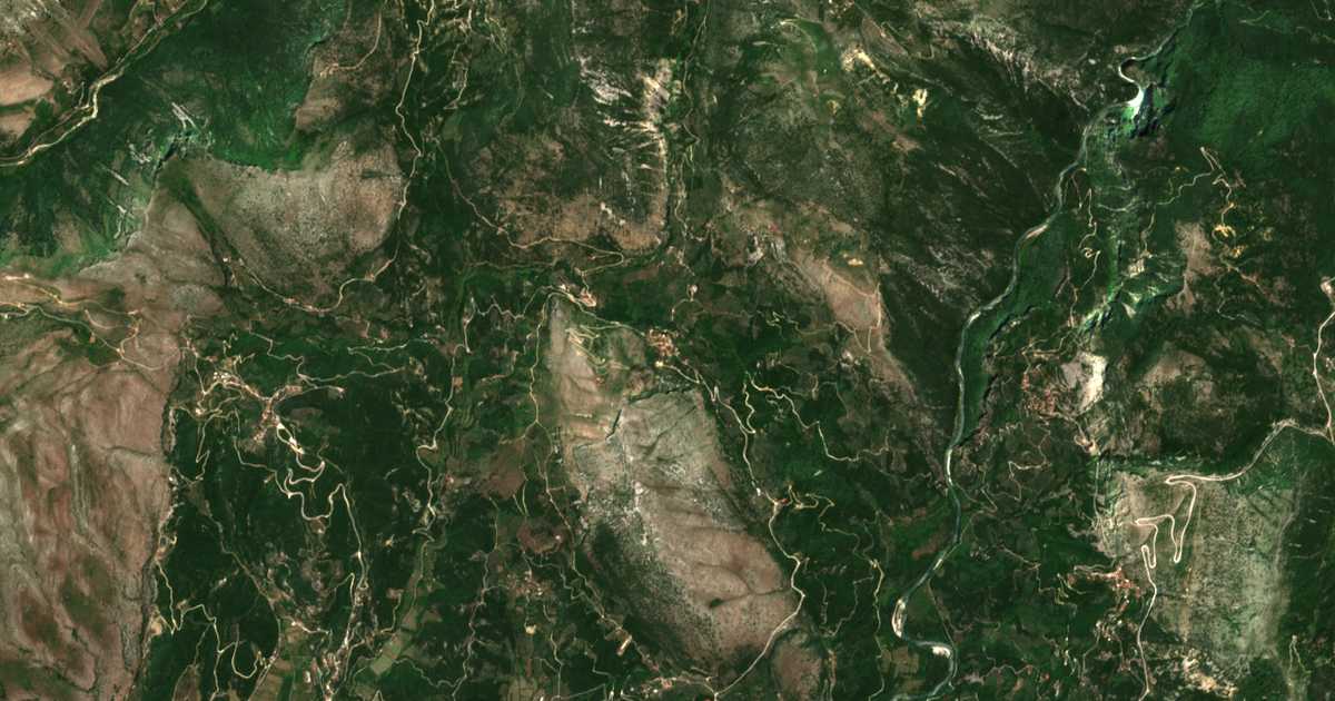 Hartă satelitară: Kokkiniá