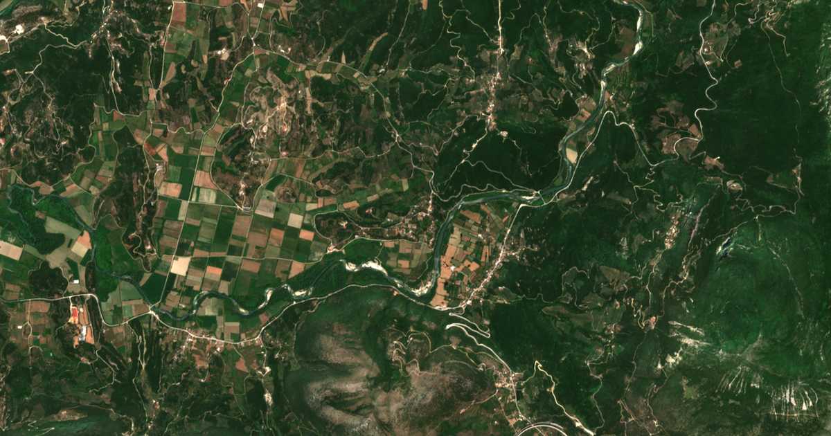 Hartă satelitară: Kypárisson