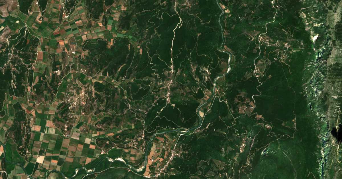 Hartă satelitară: Palaiochórion