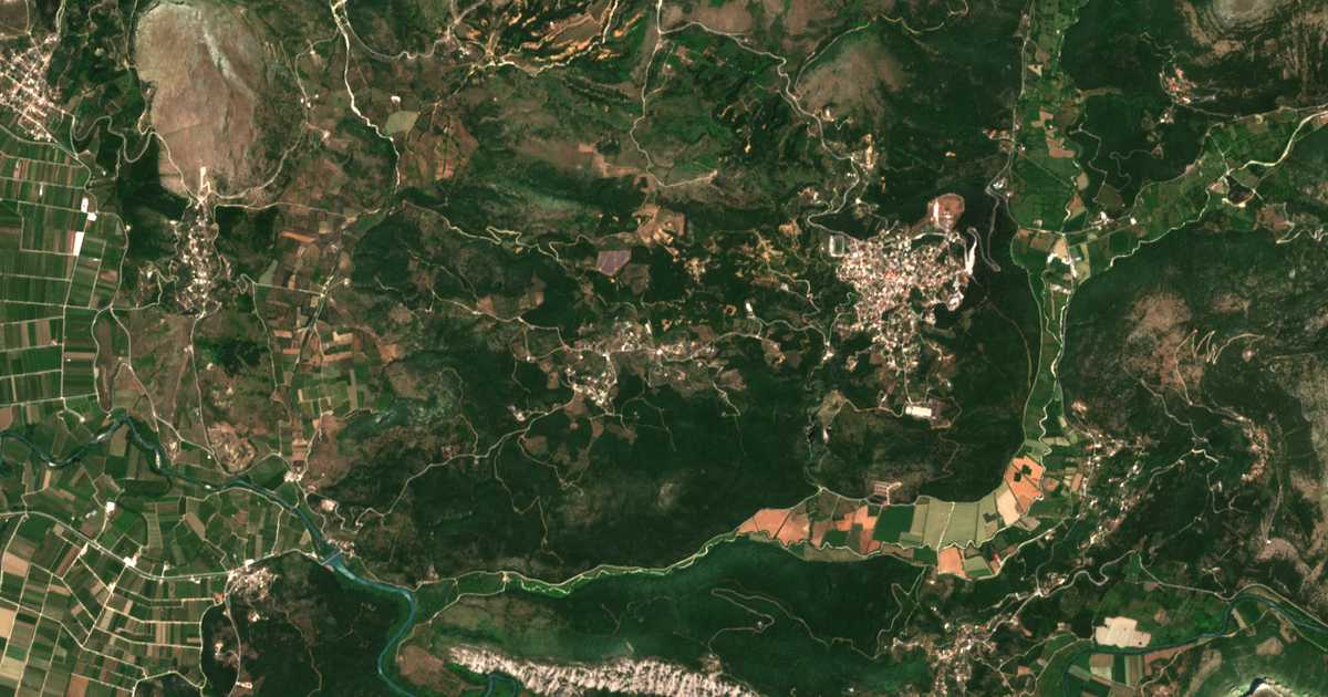 Hartă satelitară: Trikóryfon