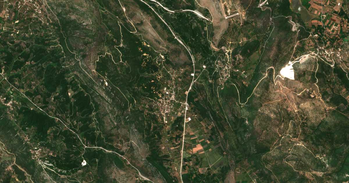 Hartă satelitară: Mazarakiá