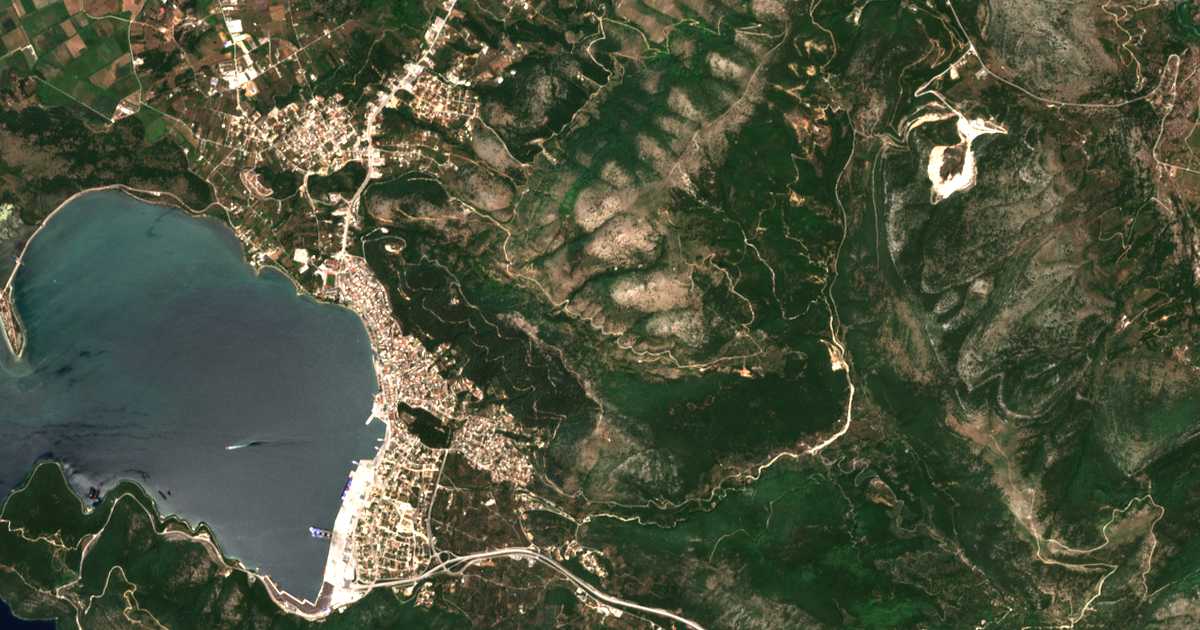 Hartă satelitară: Pestaniótika