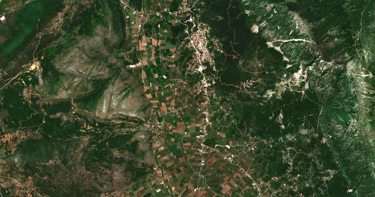 Hartă satelitară: Ágios Geórgios